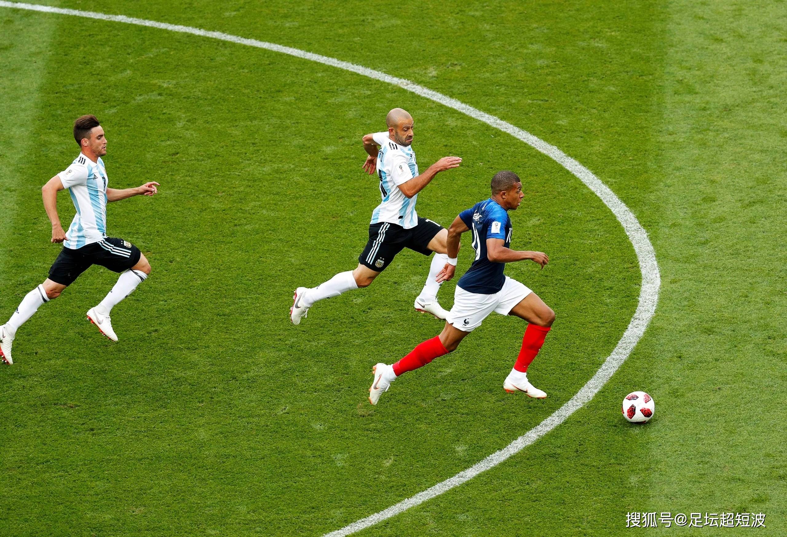 爱游戏体育-蕉内和蕉下哪个档次高