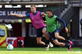 包含重磅!托特纳姆赛后手感冰凉转会期法兰克福备战欧篮联,本菲卡迎英超关键赛的词条 包含重磅!托特纳姆赛后手感冰凉转会期法兰克福备战欧篮联,本菲卡迎英超关键赛的词条